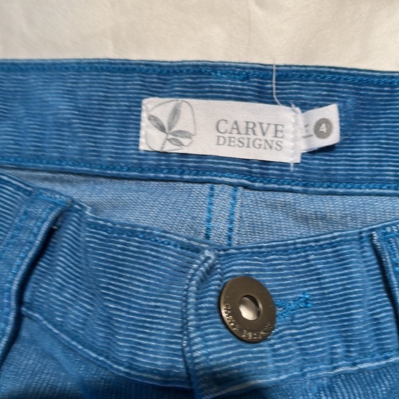 Fan favorite Carve design shorts - Picture 2 of 3